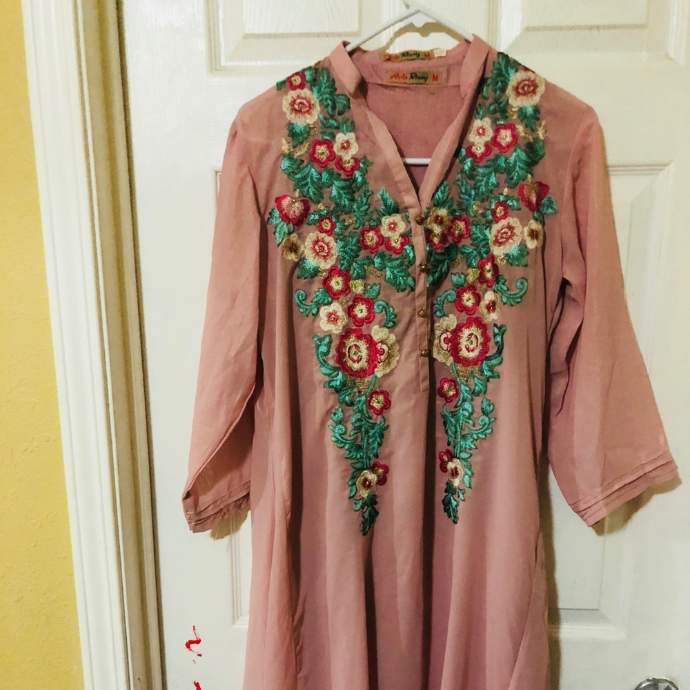 Pakistani ladies Indian women dress welcome offer